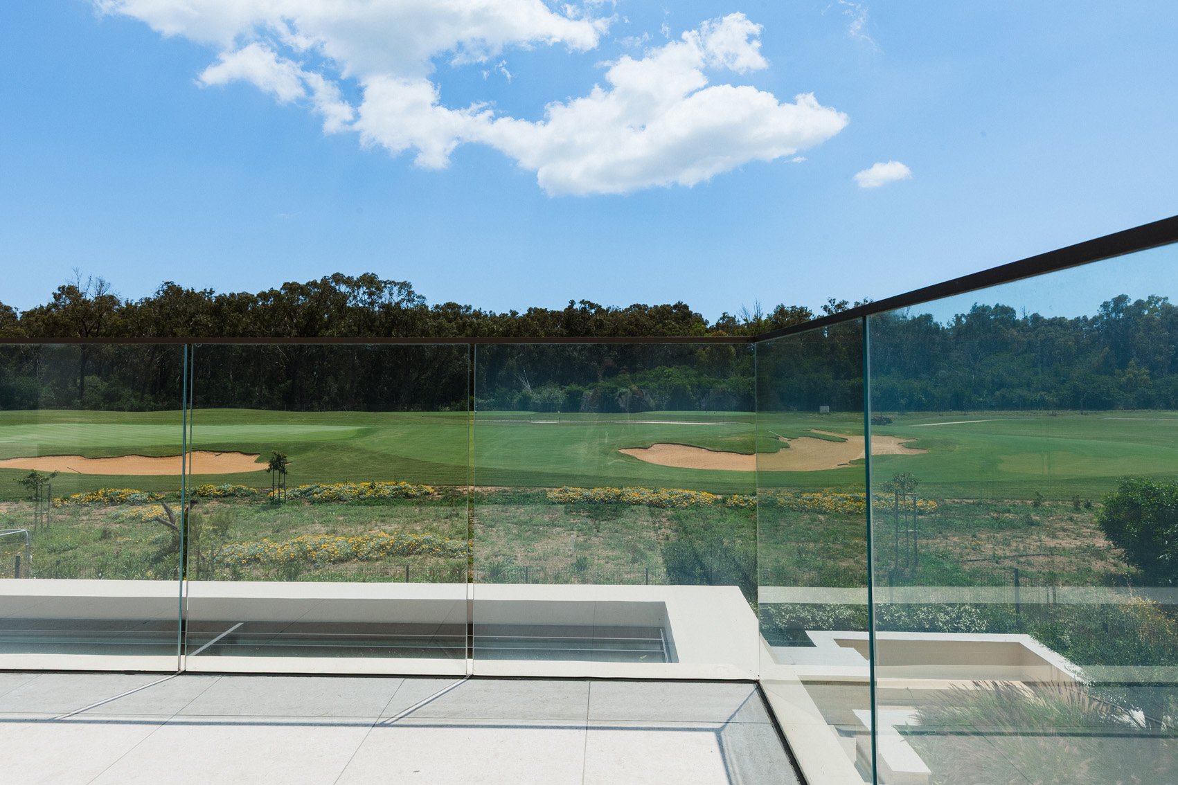 MU500 Glass Railings