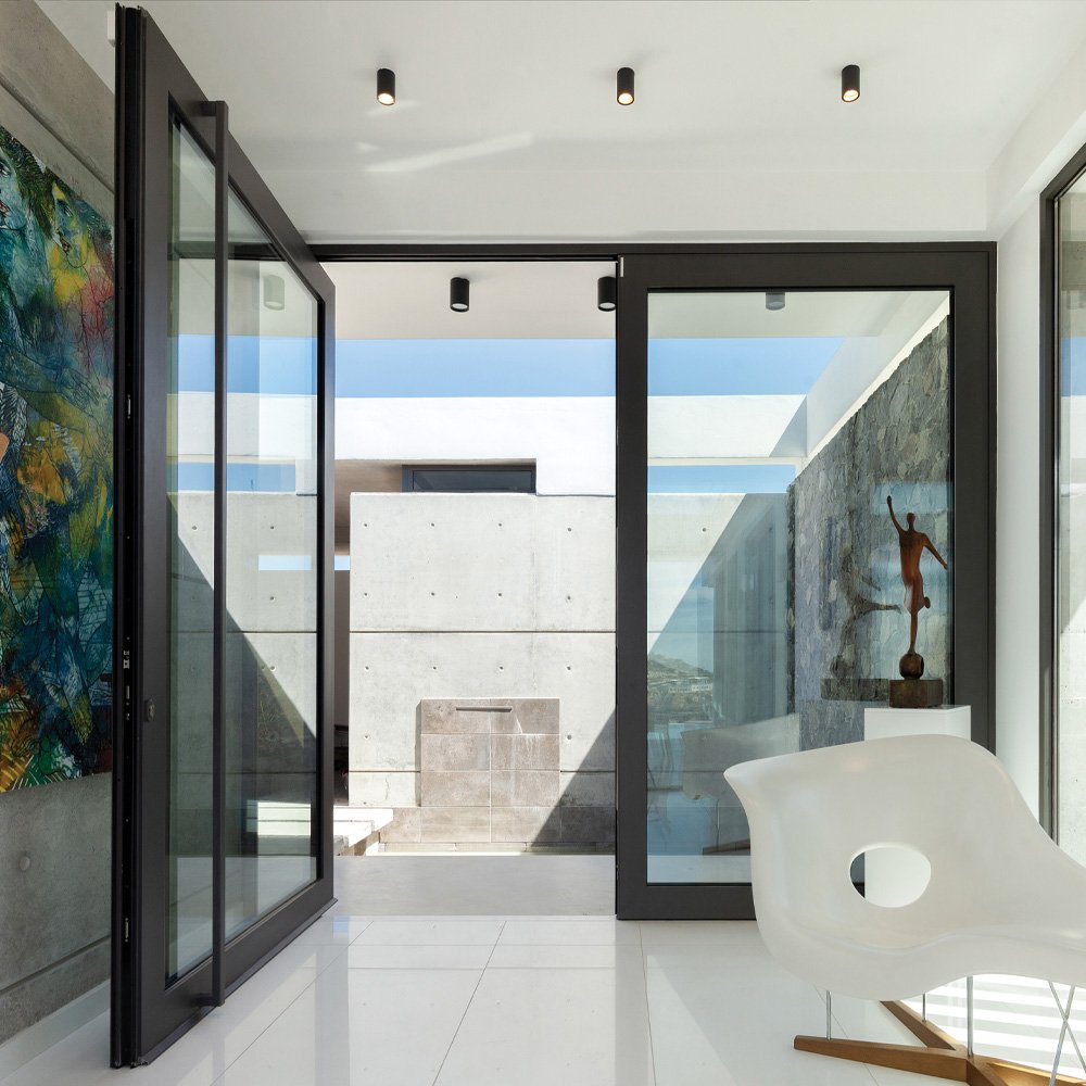 MU2075 Pivot Door & Aller Retour